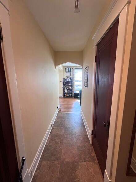 Building Photo - 763 Columbus Pky