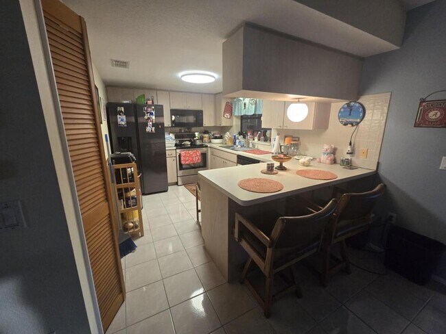 Building Photo - 4261 Paradise Cir