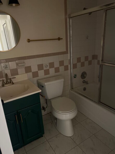 Building Photo - 134 Aldrich Dr