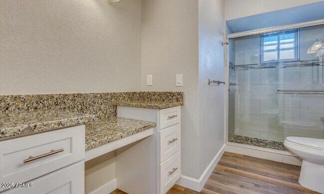 Building Photo - 2502 E Sahuaro Dr