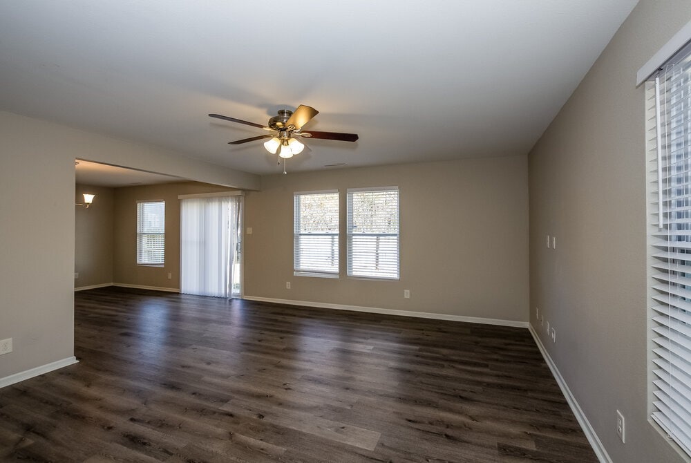 Building Photo - 1316 Waterlily Lane