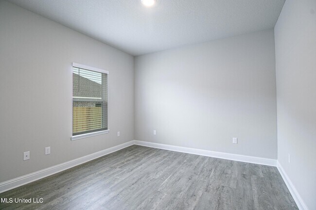 Building Photo - 5209 Fairbury Way