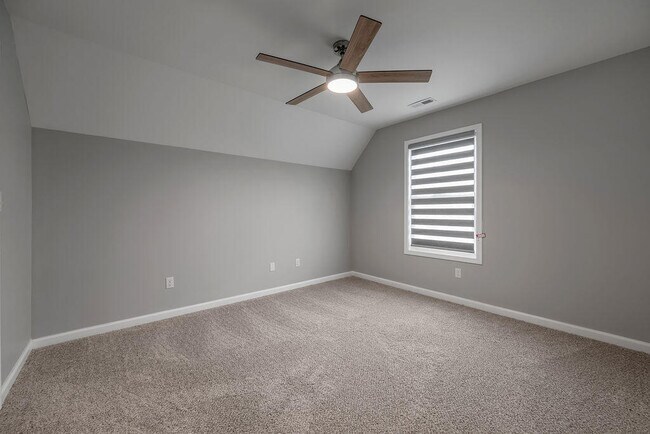 Building Photo - 242 Elkhorn Meadows Dr
