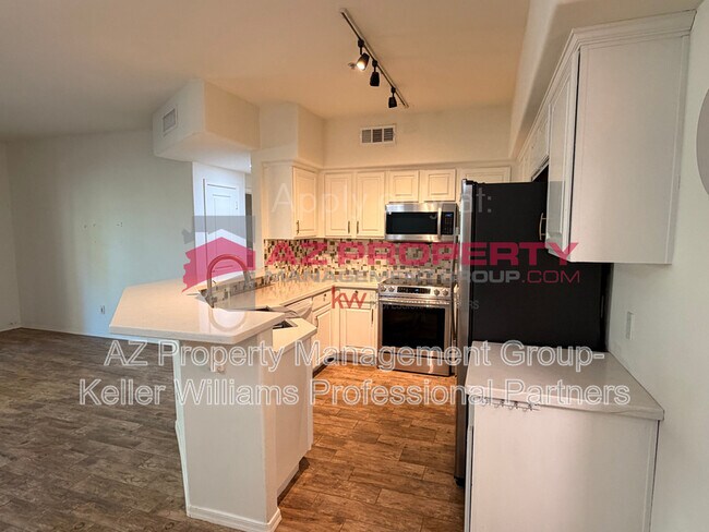 Building Photo - 20660 N 40th St