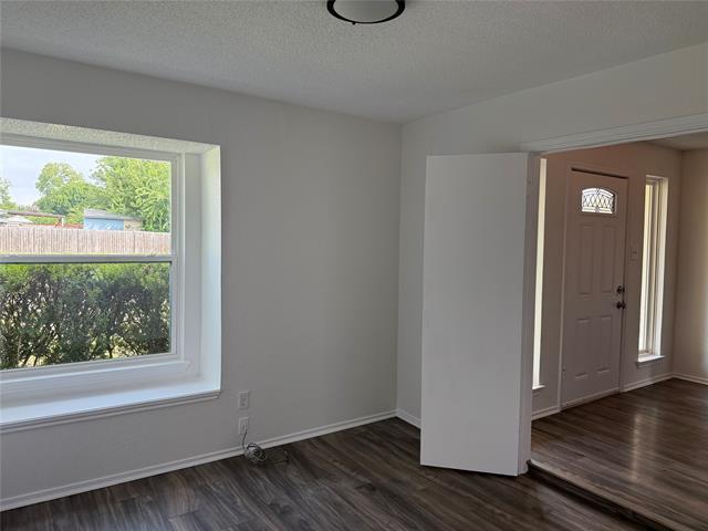 Building Photo - 206 E Ridgegate Dr