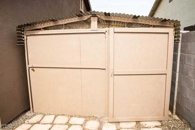 Building Photo - San Tan Ranch Beauty