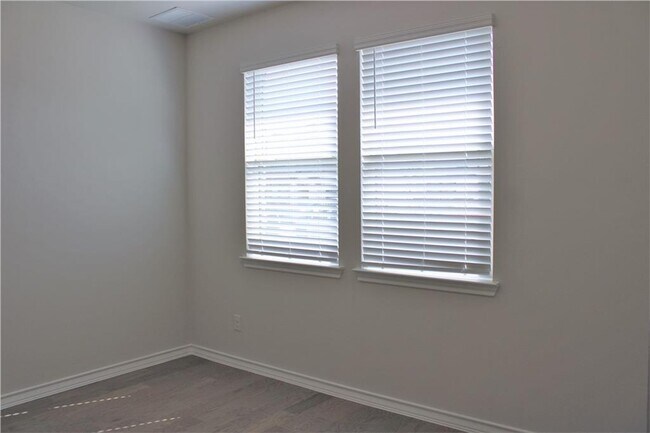 Building Photo - 344 Capstone Rd