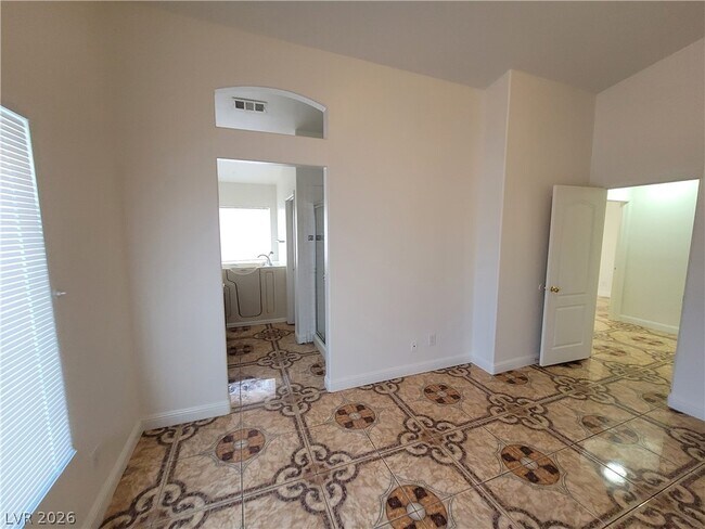 Building Photo - 4406 Cinema Ave