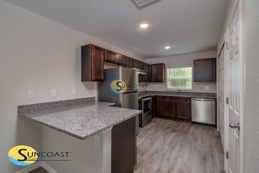 Building Photo - 9108 N Travis Dr