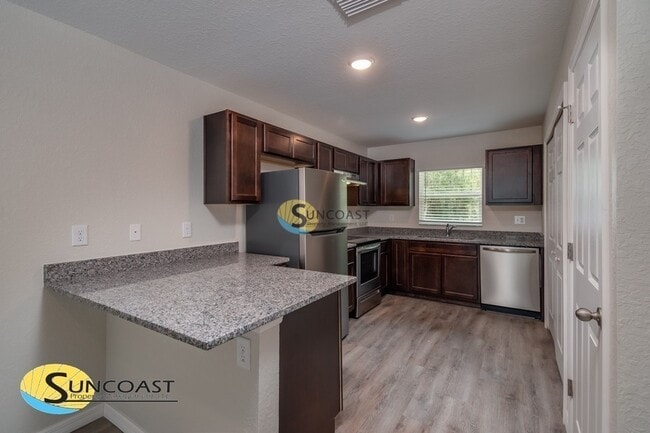 Building Photo - 9337 N Mendoza Way