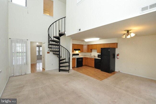 Building Photo - 28 Bridgewater Dr