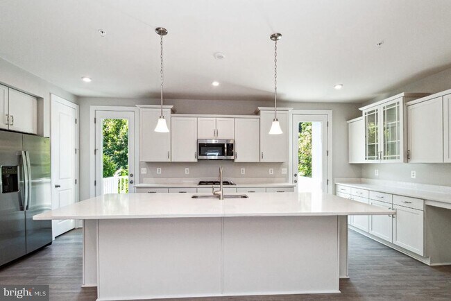 Building Photo - 8311 Amber Beacon Cir