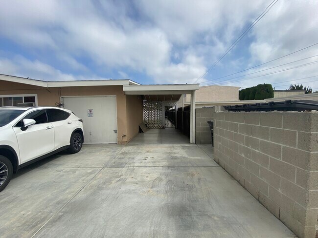 carport included (Not garage) - 4164 Howard Ave