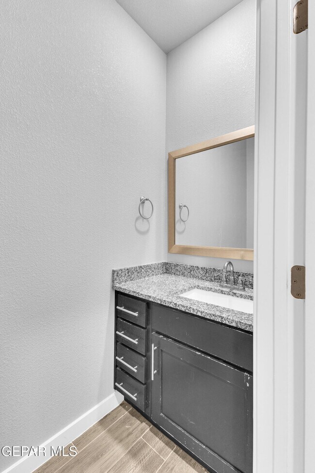 Building Photo - 11364 Santa Barbara