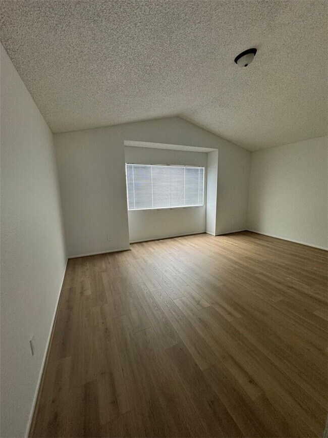 Building Photo - 22278 Naples Dr