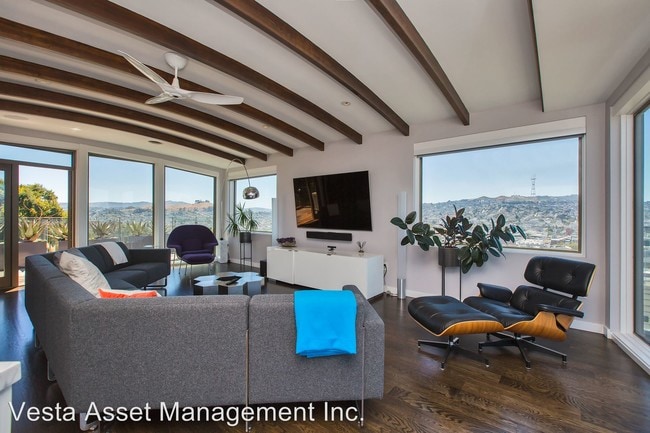 Building Photo - 2311 19th St