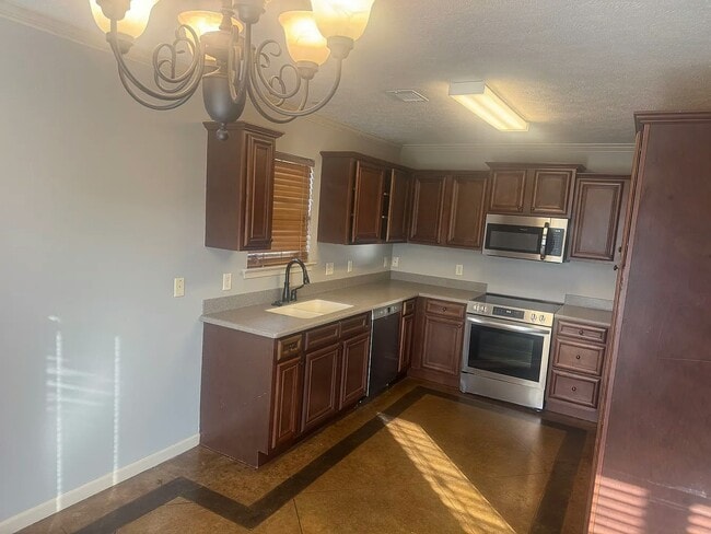 Building Photo - 5375 Sanson Dr