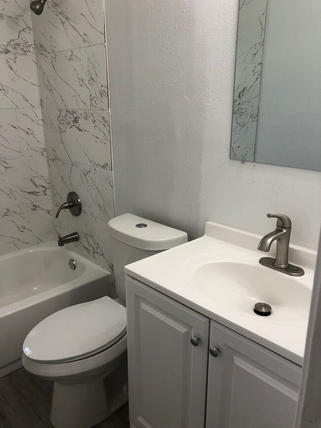 Building Photo - Gorgeous all renovated Home in Beaumont, TX!