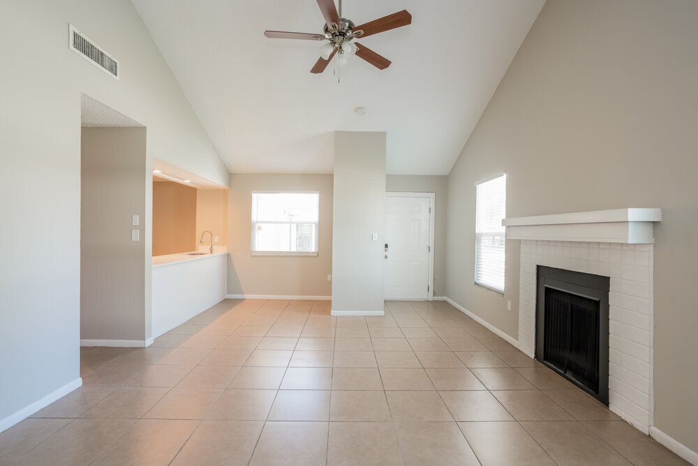 Building Photo - 1355 Five Iron Dr