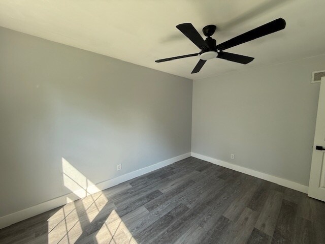 Building Photo - 305 Rollingwood Rd