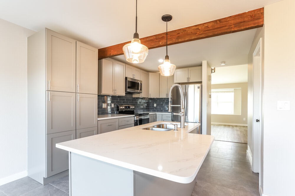 Building Photo - 981 Conifer Ct