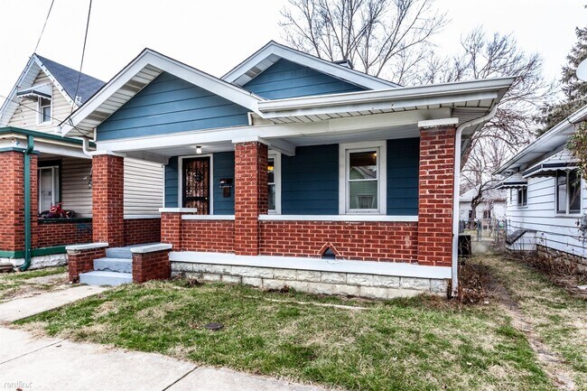 Building Photo - 2 br, 1 bath House - 2320 Hoyt Ave