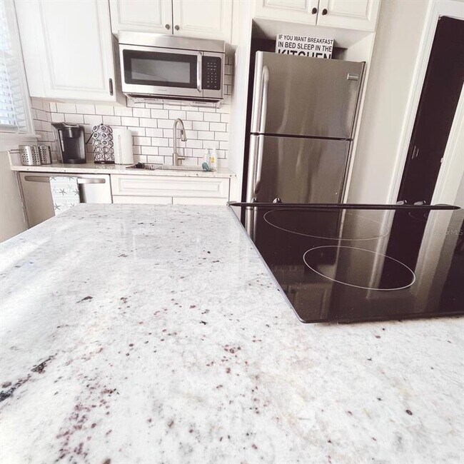 Building Photo - 4120 2nd Ave S