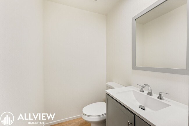 Building Photo - 16572 Sabot Ln