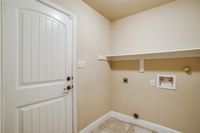 Building Photo - 1120 Whispering Meadows