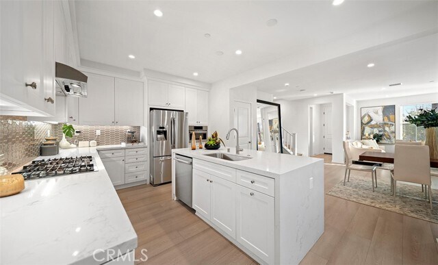 Building Photo - 106 Sunnyside