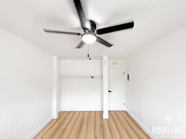 Building Photo - PRICE REDUCTION! 2BR in Gated Community | Pool, Jacuzzi & Balcony