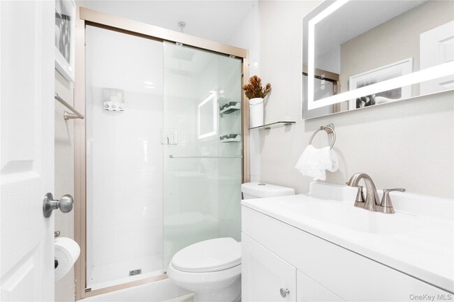 Building Photo - 30 River Rd