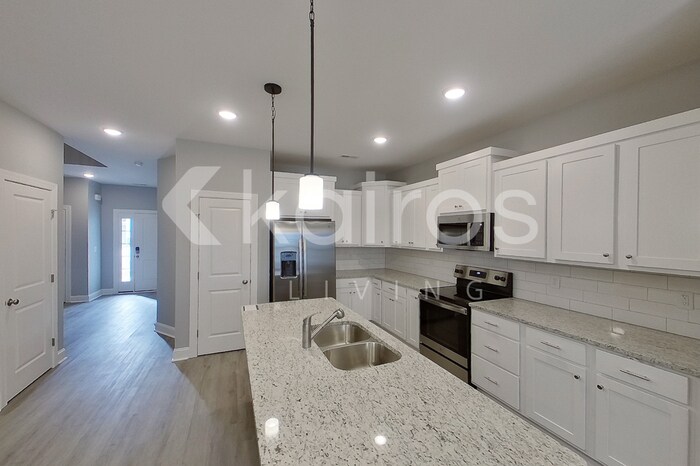 Building Photo - 3705 Oak Leaf Wy