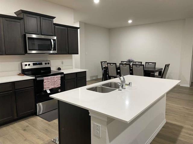 Building Photo - 1314 Gdn Grv Dr