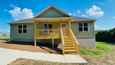 Building Photo - Charming 3 Bedroom, 2 Bath home.