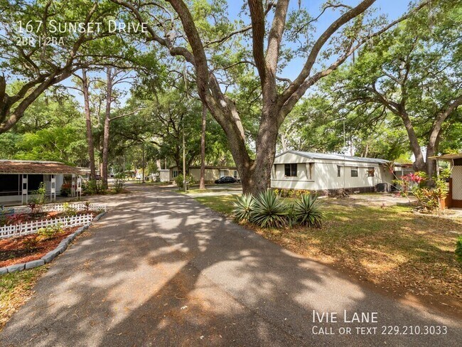 Building Photo - 167 Sunset Dr
