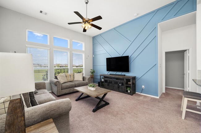 Building Photo - 2404 Ocean Key Dr