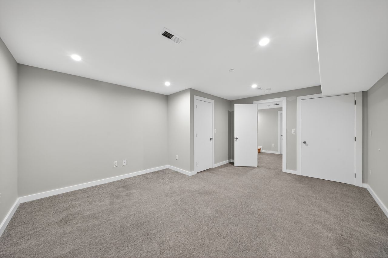 Building Photo - 1518 S 25th St