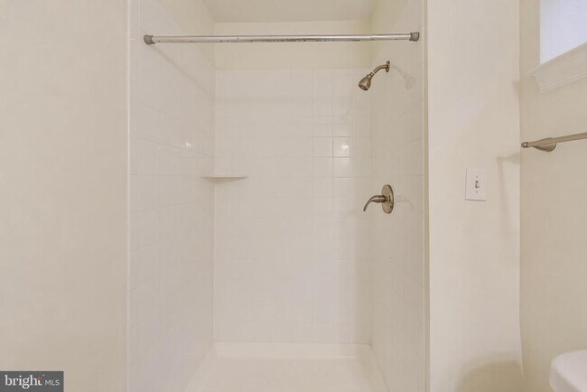 Building Photo - 7308 Burdette Ct