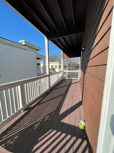 Building Photo - 58 Mansfield St