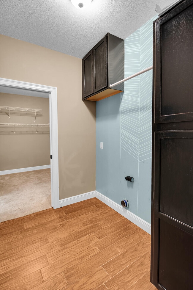 Building Photo - 6791 Flintwood St