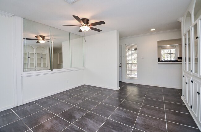 Building Photo - 854 Wax Myrtle Ln