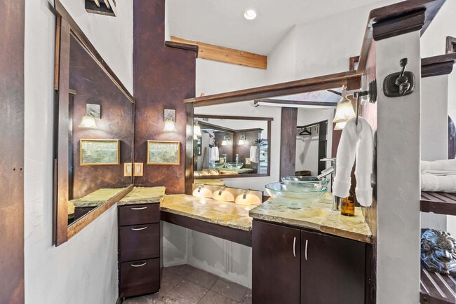 Building Photo - 84 Arcturus Dr