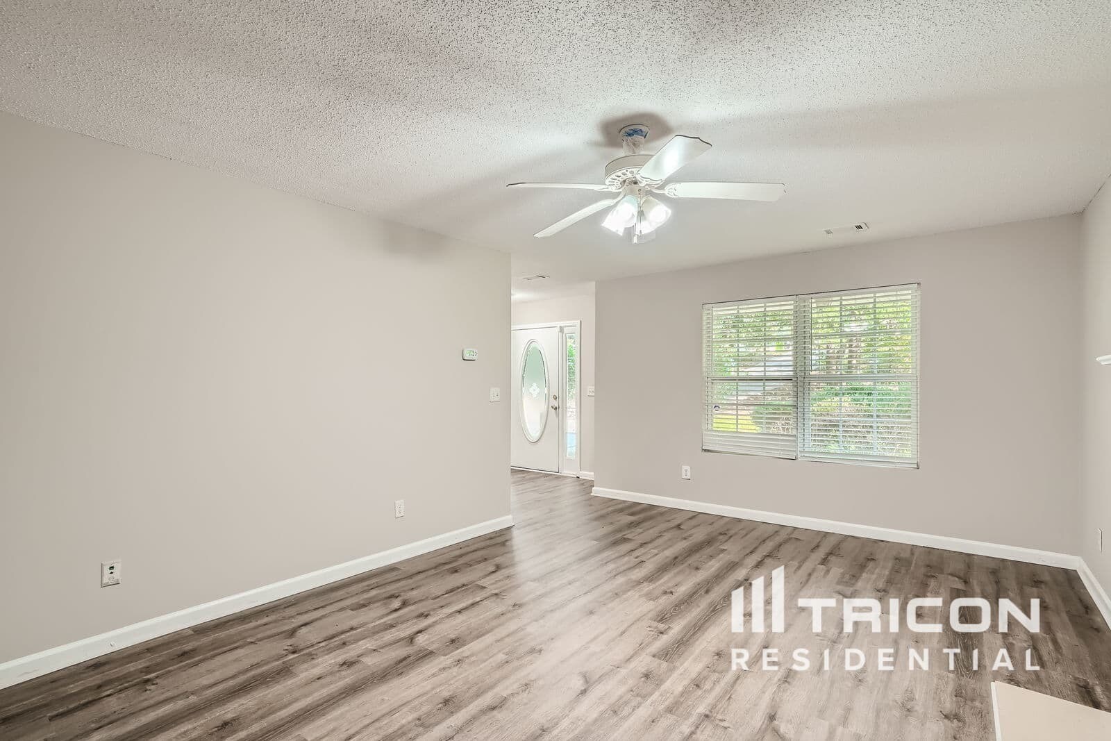 Building Photo - 210 Signet Ct
