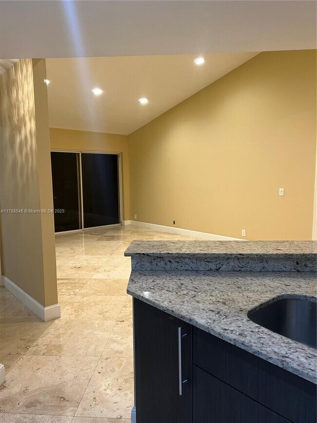 Building Photo - 8871 Wiles Rd