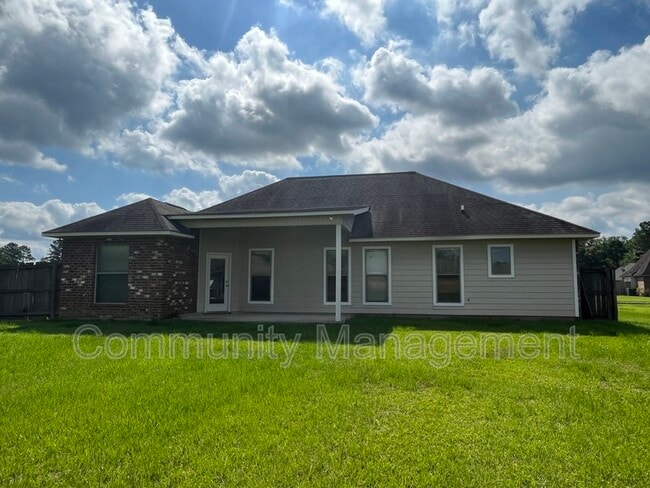 Building Photo - 38695 Red Bud Lane