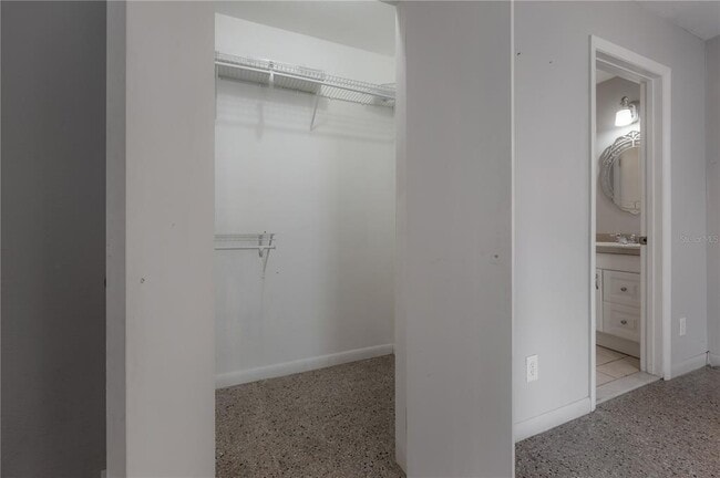 Building Photo - 510 S Lincoln Ave