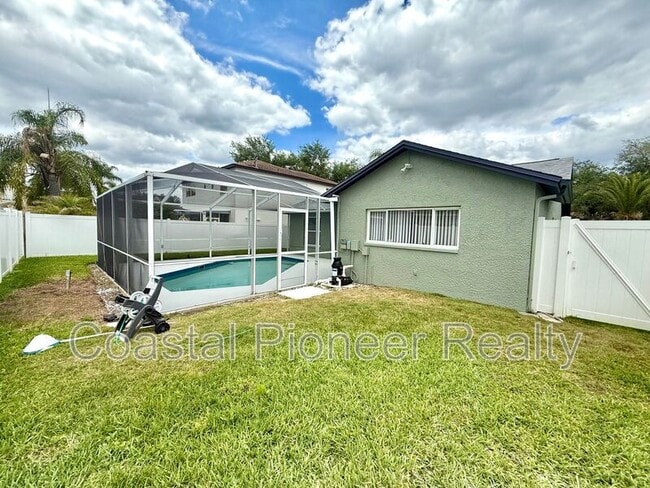 Building Photo - 11222 Clayridge Dr