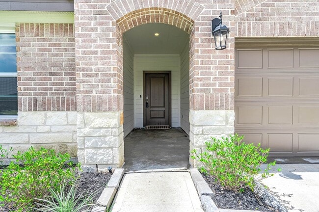 Building Photo - 1122 Fringed Bluestar Dr