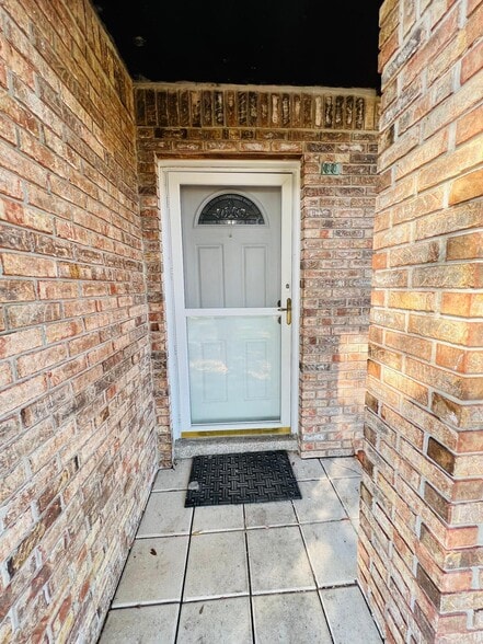 Front door - 1817 Demastus Ln